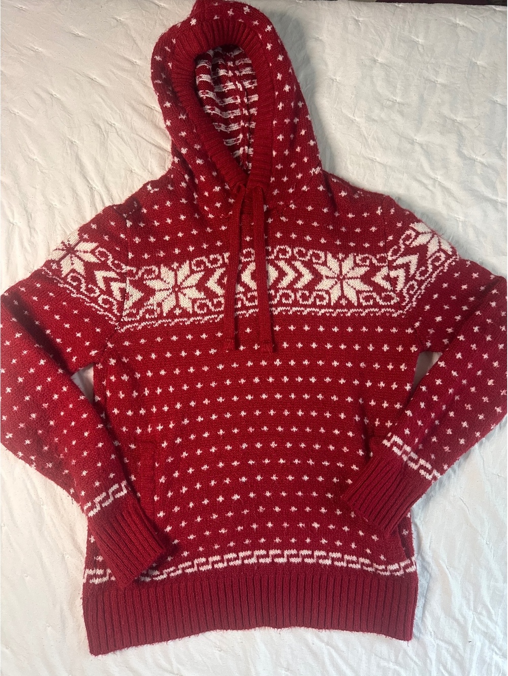 American Eagle Red and White Patterned Hoodie Sweater Medium